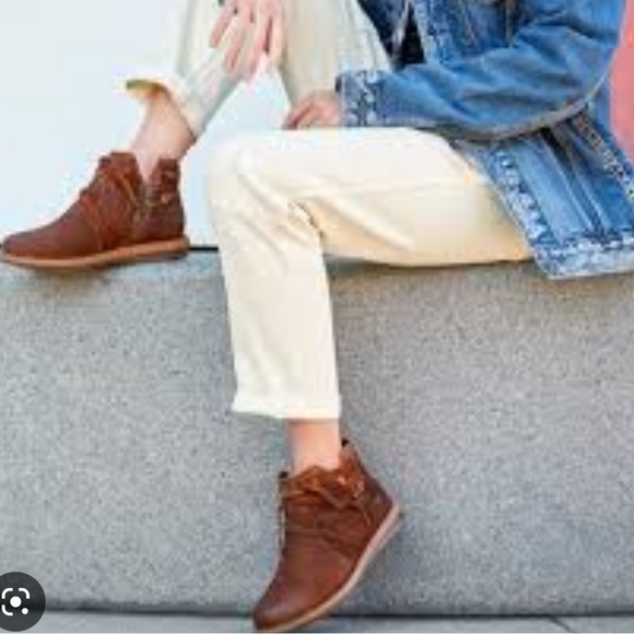 Born
Tarkiln Distressed Wraparound Lace Detail Leather Booties - Picture 3 of 17